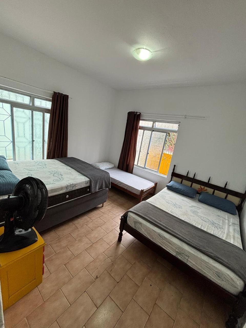 Hospedagem domiciliar Yellow House Bc *